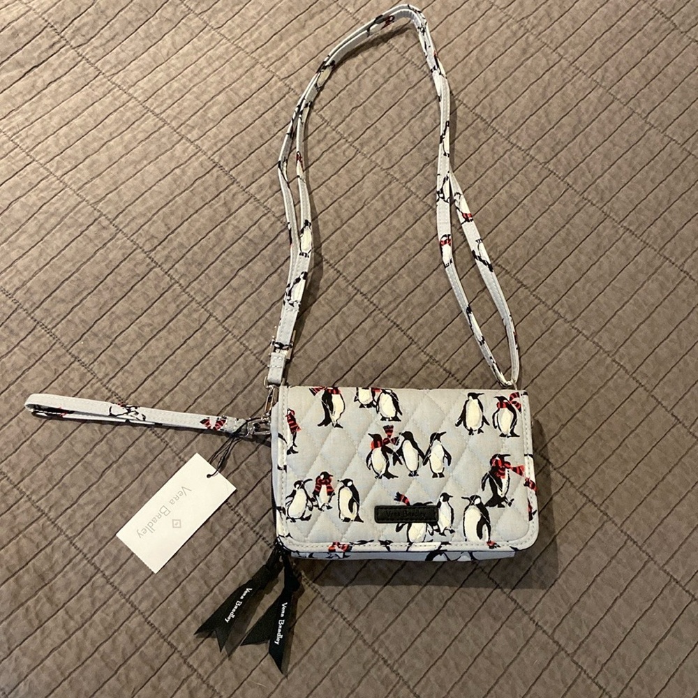 Vera Bradley RFID 3-in-1 Crossbody Gray with Penguins & includes mirror compact